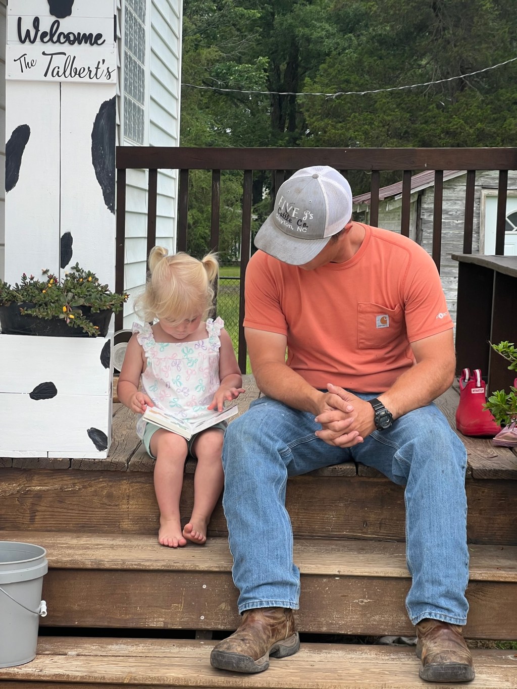 Her Childhood, Our Chaos